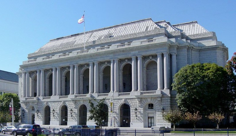 As its name indicates, the War Memorial Opera House is home to the San Francisco Opera and the San Francisco Ballet. It was built in 1932.