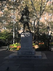 Photo of the statue in Abingdon Square Park.