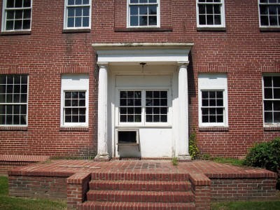 Photo of the hospital entrance taken in 2010 (photo by Eddie Douthitt)