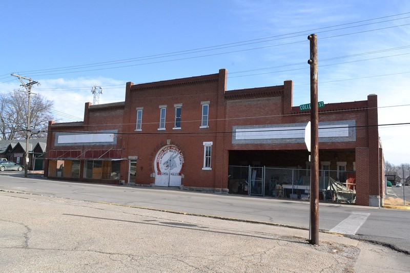 Jones Brothers Mule Barn in Warrensburg, Missouri