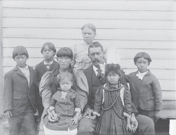 Family of George Major Cook, Oct. 1899, created by De Lancey W. Gill, NAA INV 06196100 OPPS NEG 00880, Glass Negatives of Indians (Collected by Bureau of American Ethnology), National Anthropological Archives, Smithsonian Institution.