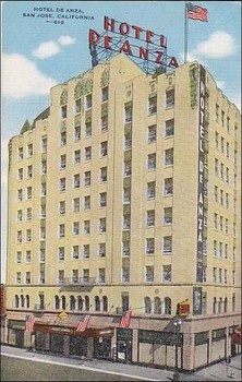 A 1940s postcard that features the Hotel De Anza.