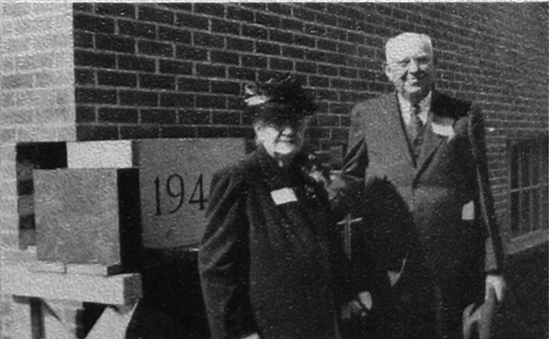Trustee and Mrs. Charles M. Wall, namesakes of the Wall Science Building.