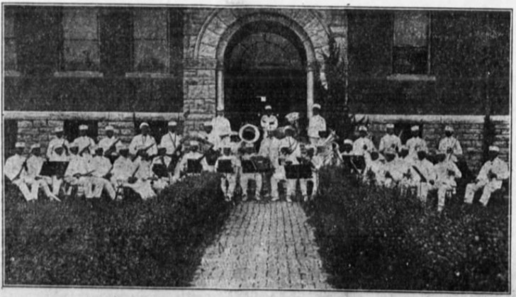 Musicians of the Local 627 at Lincoln Electric Park, August 1917.