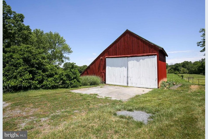 Barn, Property, Land lot, Building