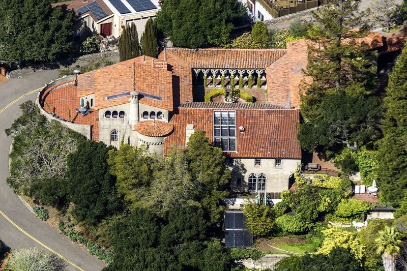 An aerial view of the Hume house