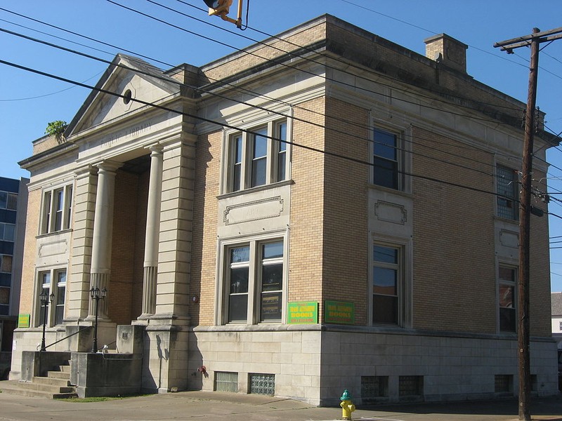 The former library building was bought in an auction in 1978 and has been home to numerous businesses, including a restaurant and used bookstore.