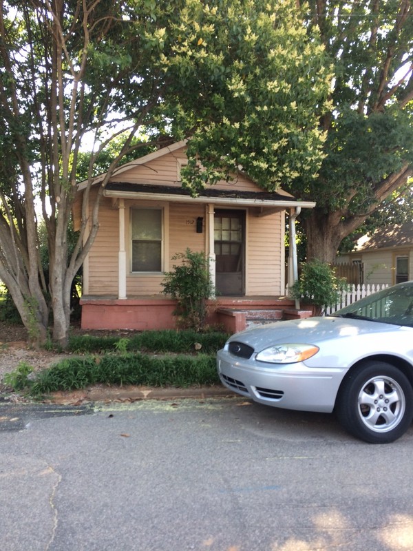 Historic (1925) Shotgun House in Roanoke Park Historic District.
(Address: 1512 Sunrise Avenue, Raleigh NC)