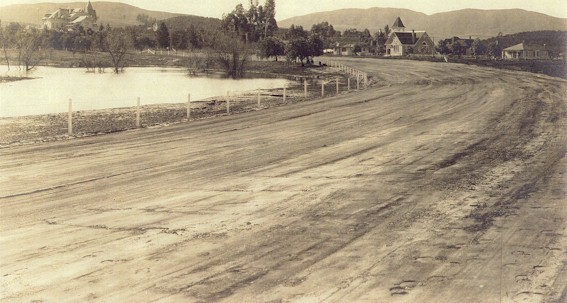 Lakeside Auto Speedway Track