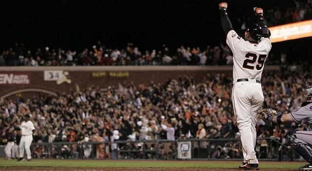 Bonds breaks Hank Aaron's HR record