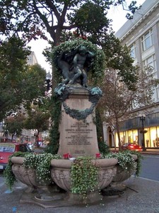 A shot of the fountain as it stands today at the intersection of Telegraph and Broadway