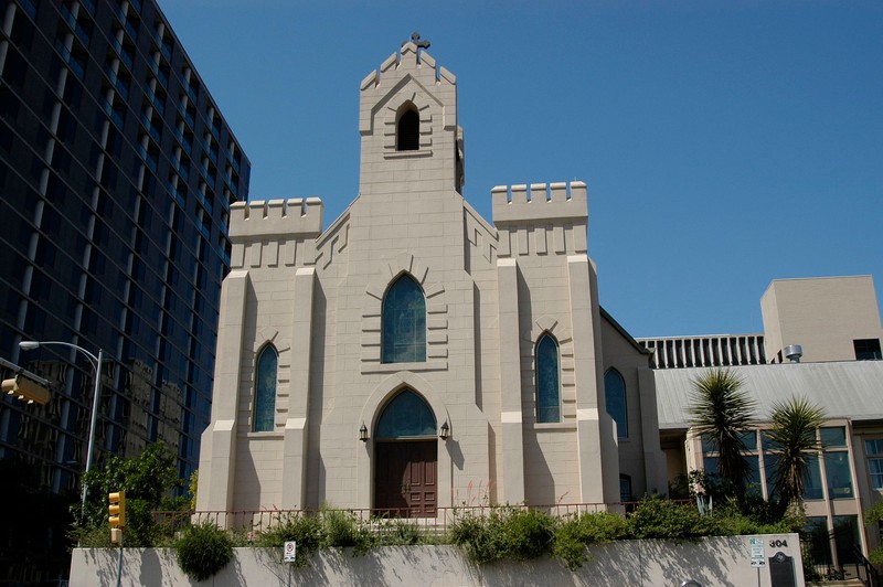 St. David's Episcopal Church was built in 1855 and is among the city's oldest buildings.