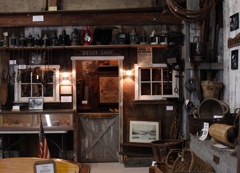 The "Decoy Carver's Shop"