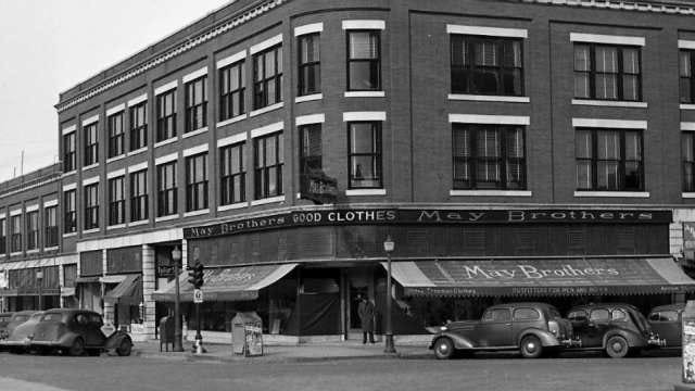 Black and white photo of the Johnstone-Sare Building.