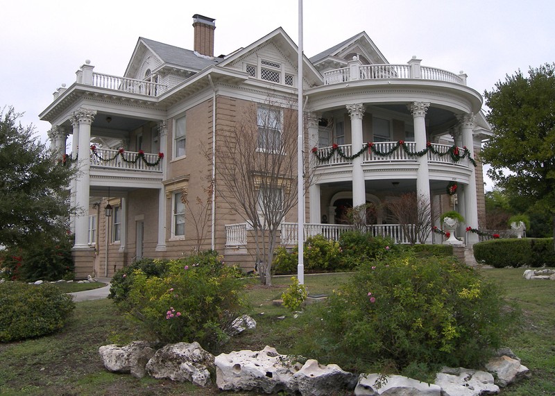 The Woodward House was built in 1918 and has been owned and operated by the Woman's Club of San Antonio since 1926.