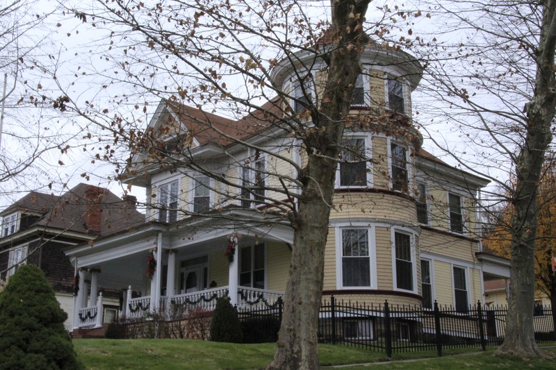 Dowler House, facing NE from Warwood Avenue, taken Feb 2017, photo courtesy of Christina Rieth