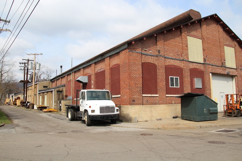 Outbuilding (the former site of Wheeling Stamping), facing W, taken March 2017, photo courtesy of Christina Rieth 