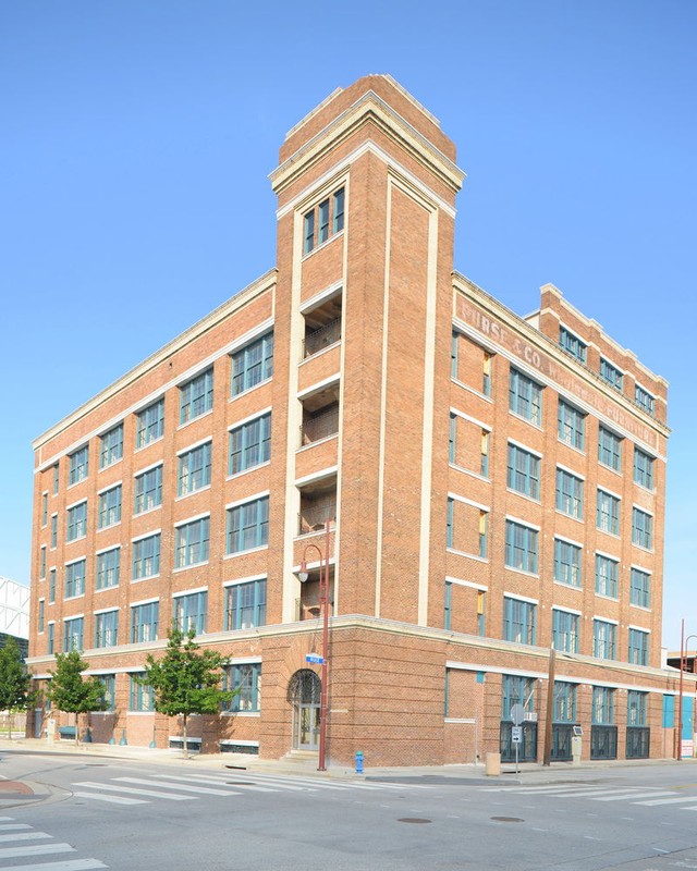 The former Nabisco building was constructed in 1910 and now features residential lofts.
