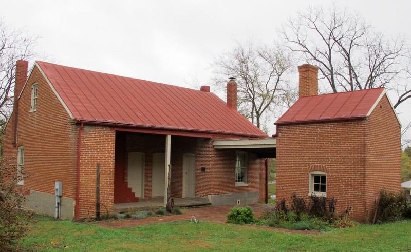 Kohmueller Farmstead. Owned by the city of Washington, the society is responsible for the house and barn's upkeep. The house was completed in 1879. The farmstead is located at Grand Avenue and South Lakeshore Drive. 