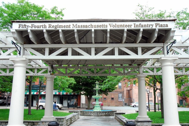 Archway at entrance to plaza