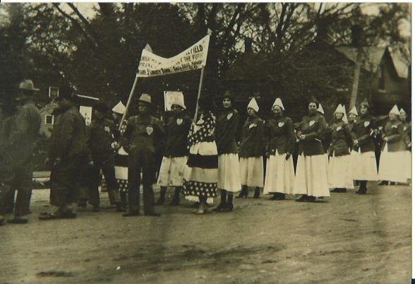 World War I parade featuring Big Smith workers in U. S. Army jackets the plant produced. (Image from 2017 175th Anniversary of Carthage exhibit.)