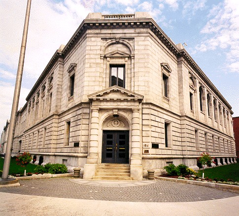 The Edward T. Gignoux Courthouse color photo provided by the GSA in the public domain