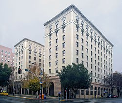 Hotel Senator