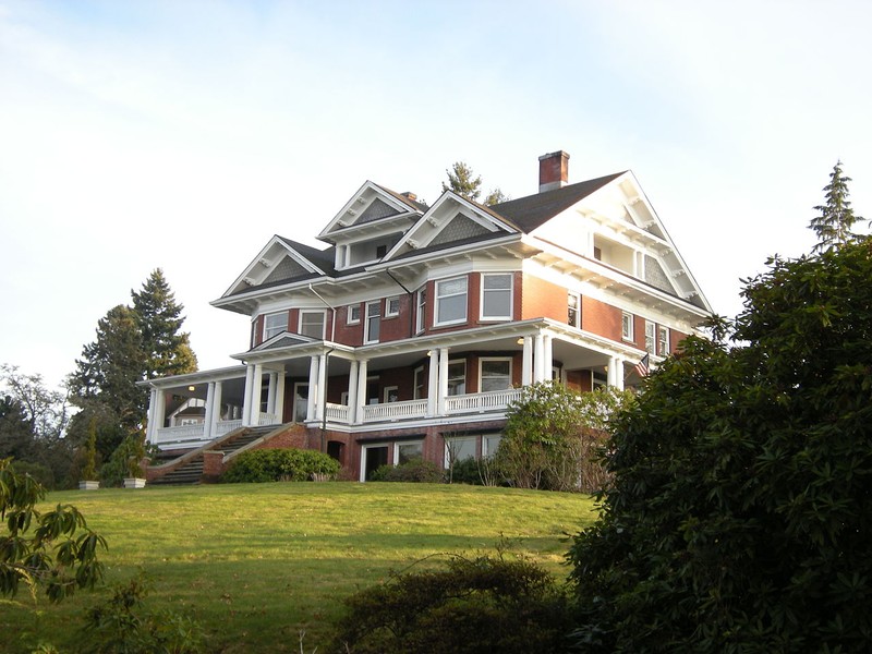 The Ruckers move into their new mansion in Everett, whose rapid growth they have helped promote, in the summer of 1905.