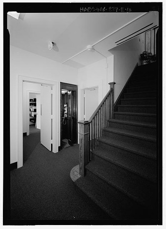 Building, Fixture, Lighting, Black-and-white