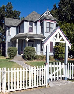 Tufts house