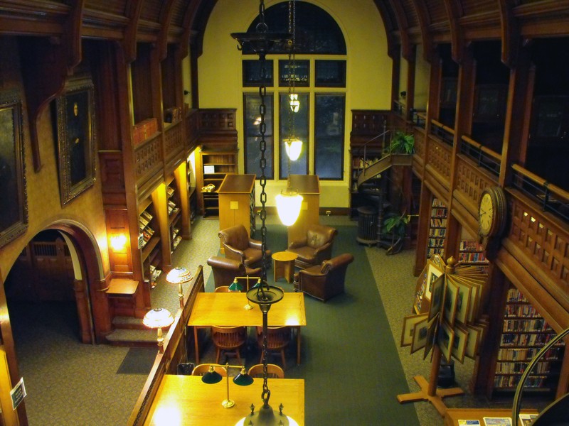 The interior of the original library building, now primarily study space.