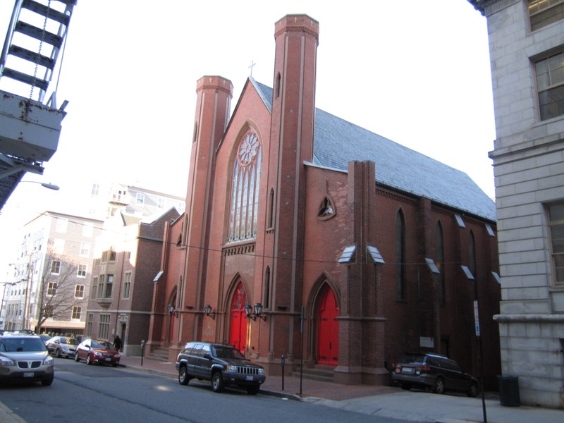 The Methodist Church on Chestnut Street in December of 2011, Photo by user Namiba of Wikimedia Commons