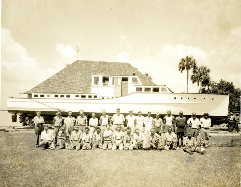 Crew building Donald Roebling’s yacht, Dunedin, Florida, circa 1935. 