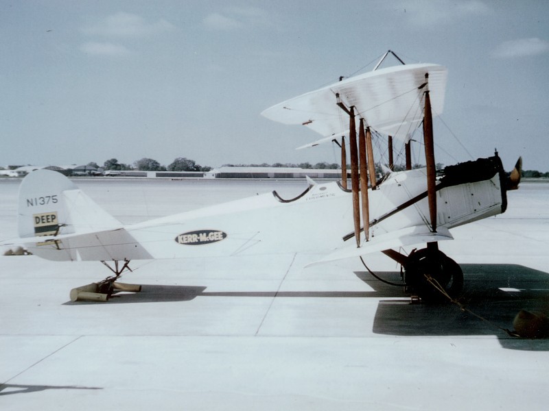 Single-engine, two-seat biplane aircraft built by the Nebraska Aircraft Corporation in Lincoln, later known as the Lincoln Standard Aircraft Company; Courtesy of the National Air and Space Museum