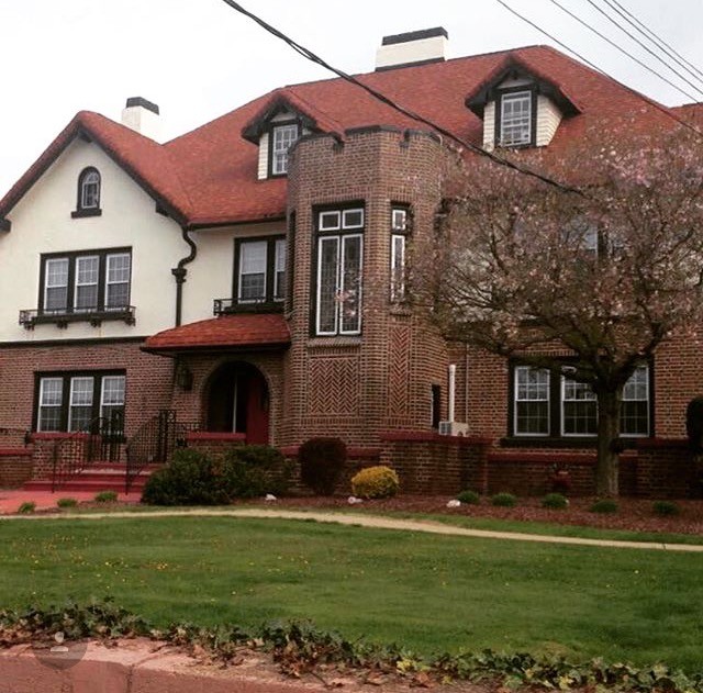 Minnie Bachman Mansion, Sharon, PA