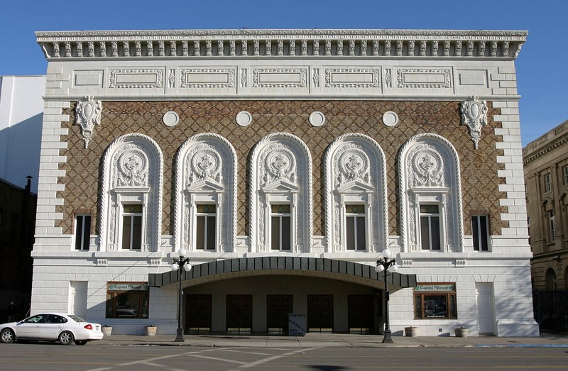 Capitol Theatre was built in 1920. It is a fine example of Italian Renaissance architecture.