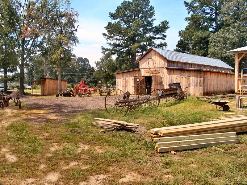 The agricultural exhibit building 