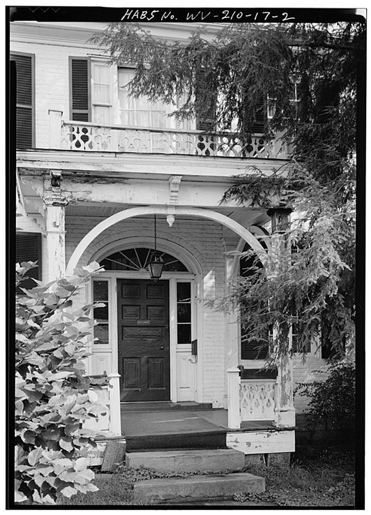 Front entrance of the Putney House, circa 1980