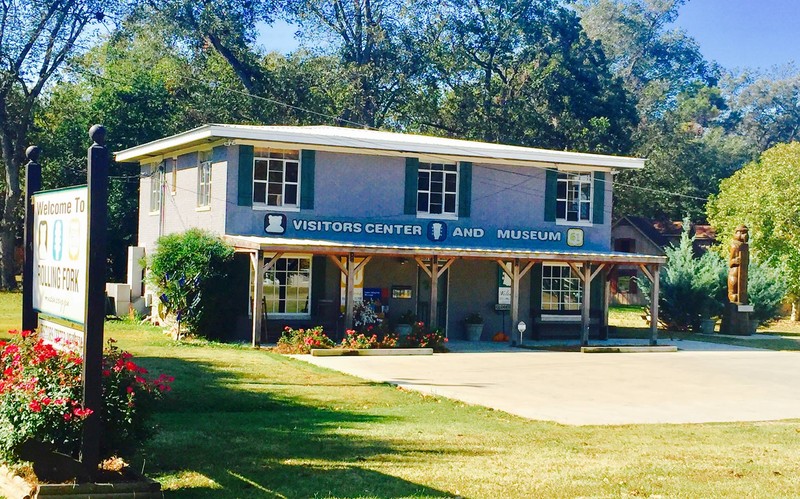Rolling Fork Visitors Center and Museum showcases the history of the city and region.