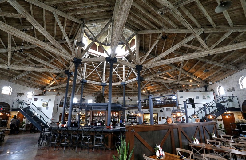 The City Market interior when it was the Farmer's Market Restaurant. Photo by Richmond Times Dispatch. 