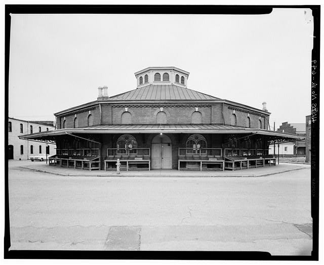 The Historic American Buildings Survey (HABS) shows the City Market in 1959. Food stands encircle the building. Photo by HABS.