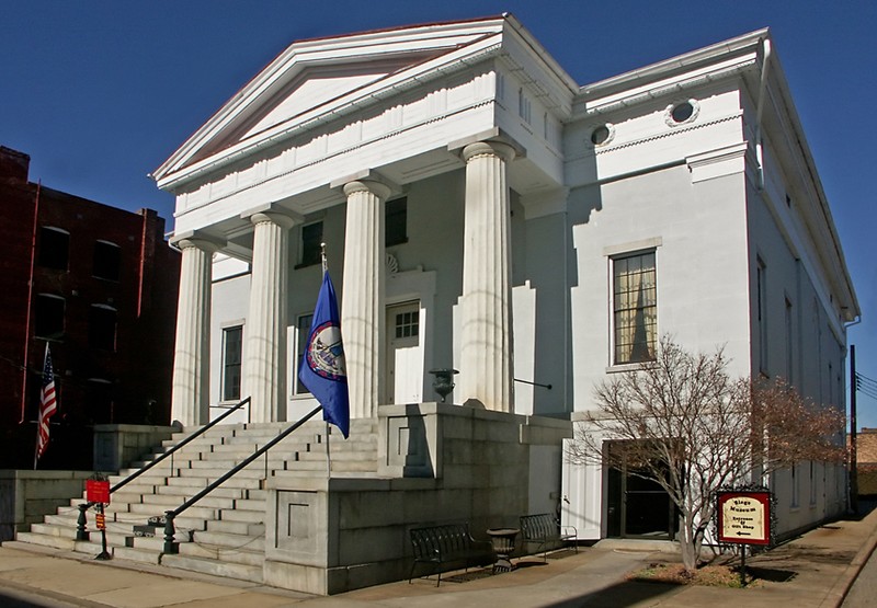 With its columns and white exterior, the Exchange Building is a beautiful example of Greek Revival architecture. Photo by Petersburg Museums. 