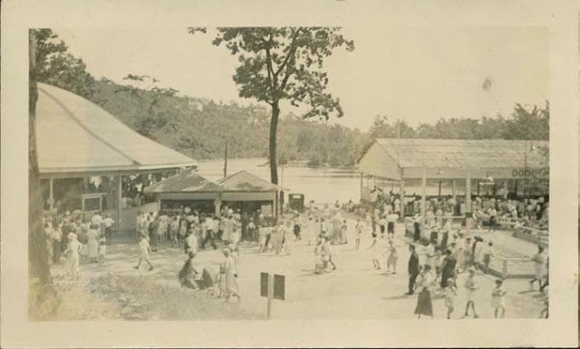 1930s in Lakewood Park. Collection of City of Waterbury, Silas Bronson Library Digital Photos.