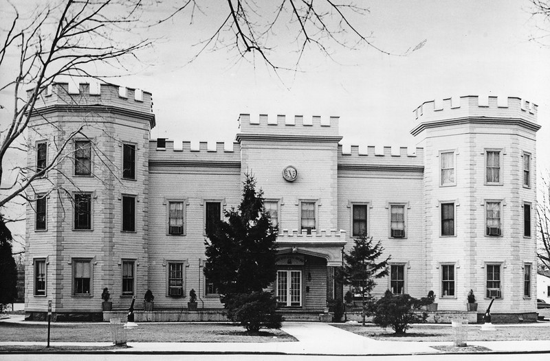 Old Picture of Building