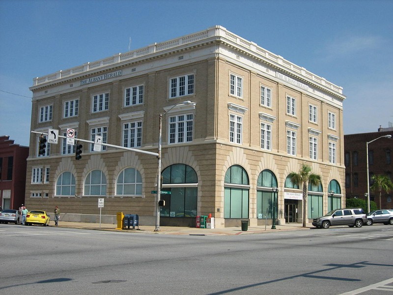 Window, Road surface, Building, Commercial building