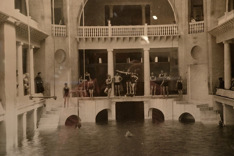 An old photo of the swimming pool.