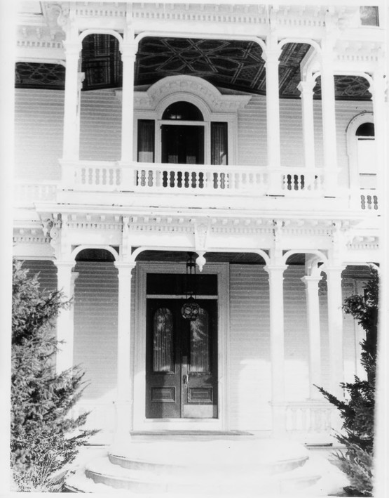 Front of the Charles E. Tilton Mansion by Allan and Celia Willis in January of 1981