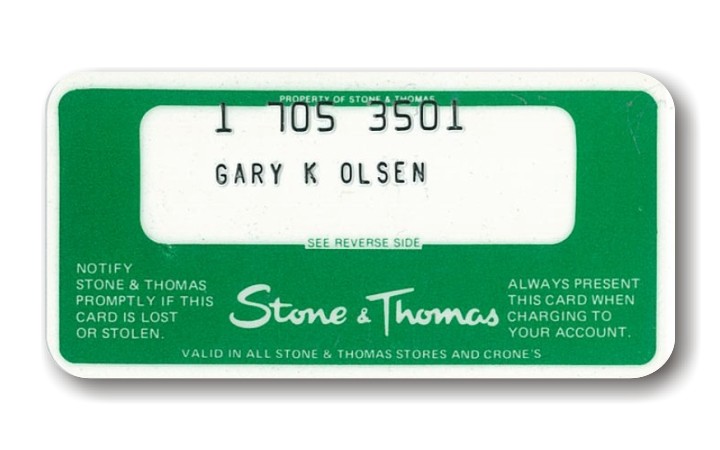 A Stone & Thomas department plastic store charge card. Courtesy of James Hyde and the Department Store Museum.