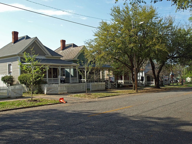 Old Town Alabama opened in 1971 a few years after the Landmarks Foundation of Montgomery bought the Ordeman House.