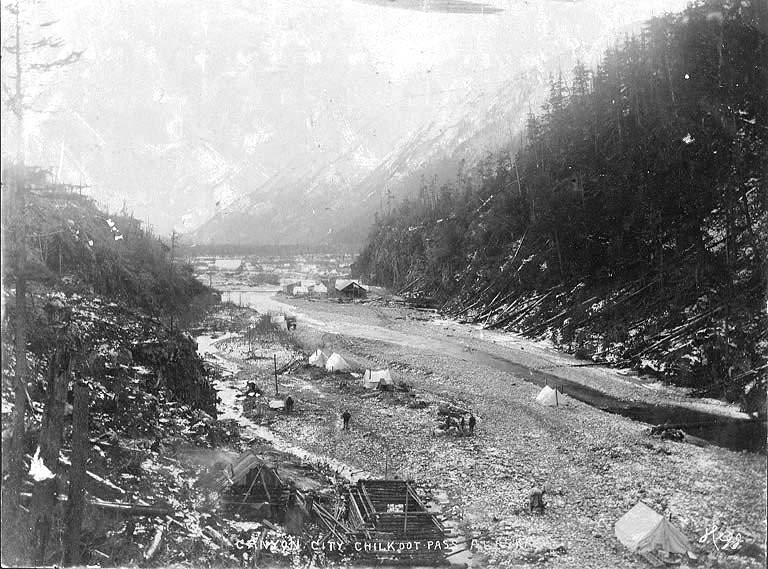 Miners, and their families,settling down for a short period of time in the valley. 